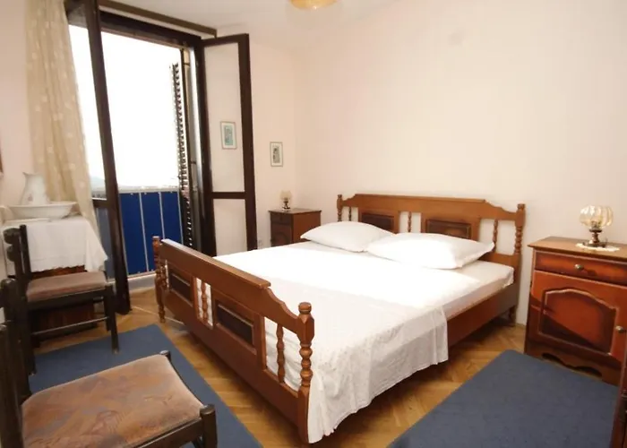 With A Parking Space - 8587 *