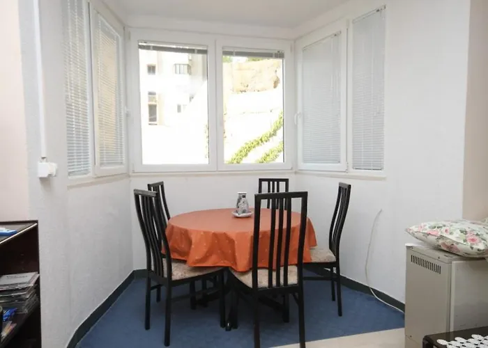 Апартаменты With A Parking Space - 8587 *