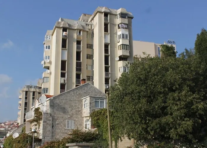 With A Parking Space - 8587 *