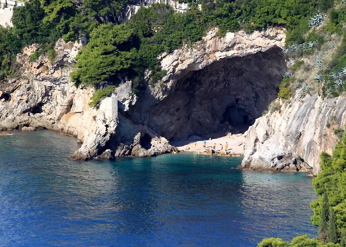 With A Parking Space - 8587 *