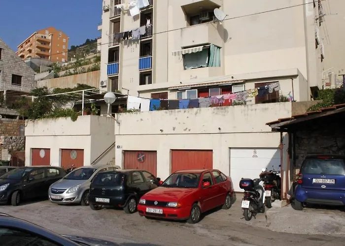 Apartamento With A Parking Space - 8587 Dubrovnik